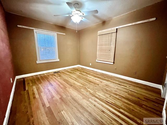 498 9th Street, Idaho Falls, ID 83404