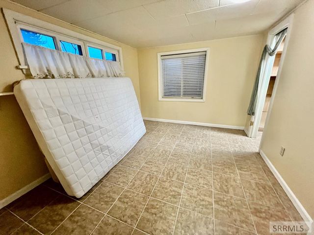 498 9th Street, Idaho Falls, ID 83404