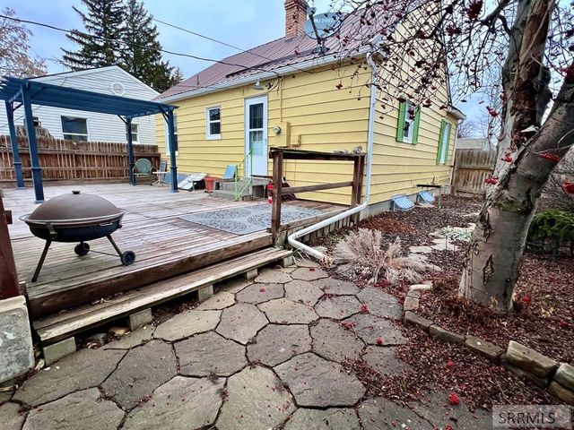 498 9th Street, Idaho Falls, ID 83404