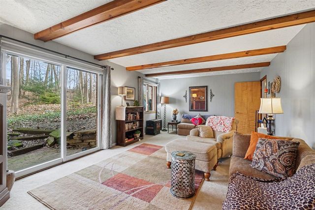 6200 Thunder Bluff Road, Kalamazoo, MI 49009