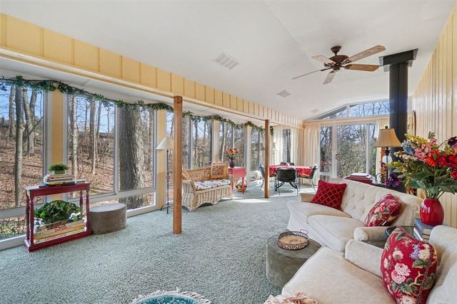 6200 Thunder Bluff Road, Kalamazoo, MI 49009