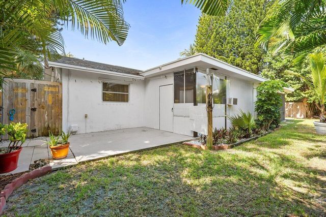 13 Sailfish Lane, Ocean Ridge, FL 33435