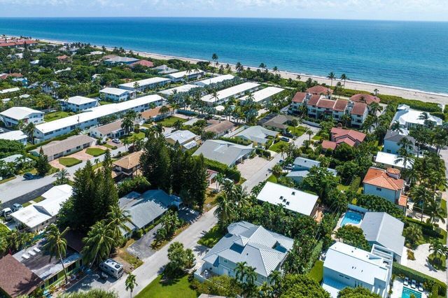 13 Sailfish Lane, Ocean Ridge, FL 33435