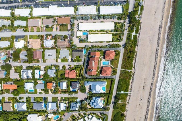 13 Sailfish Lane, Ocean Ridge, FL 33435