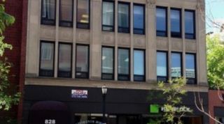 828 Davis Street, Evanston, IL 60201