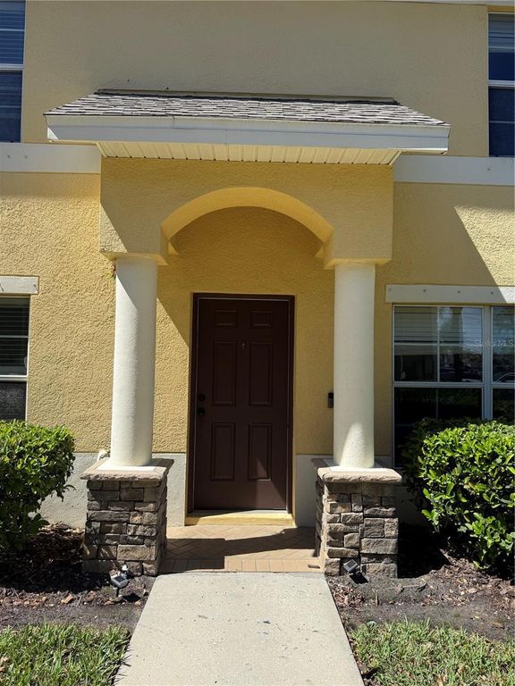 Image 1 of property listing at 9749 TRUMPET VINE LOOP, Trinity, FL 34655