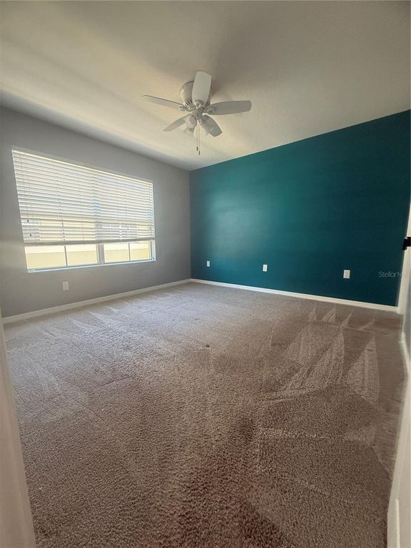 Image 15 of property listing at 9749 TRUMPET VINE LOOP, Trinity, FL 34655