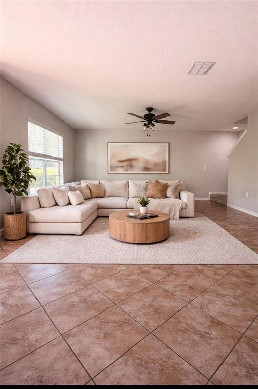 Image 5 of property listing at 9749 TRUMPET VINE LOOP, Trinity, FL 34655