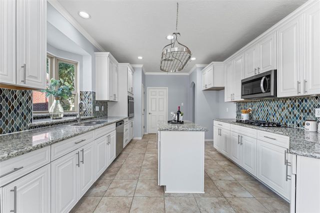 6414 Holly Canyon Court, Katy, TX 77450