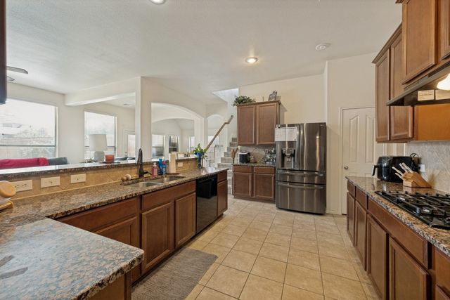 6133 Lamb Creek Drive, Fort Worth, TX 76179