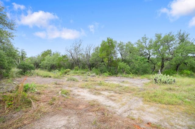 23070 Pedernales Canyon TRL, Spicewood, TX 78669