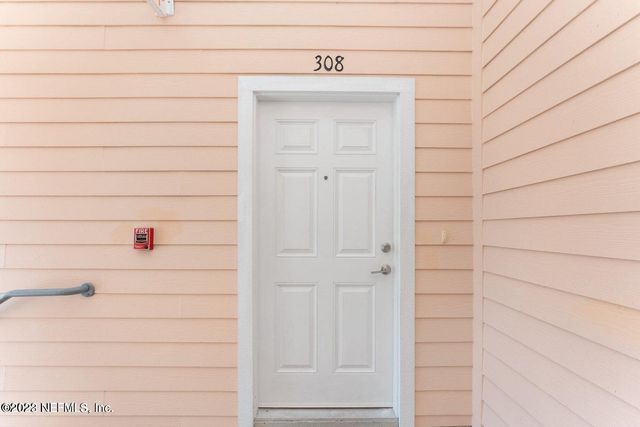 8226 GREEN PARROT Road 308, Jacksonville, FL 32256