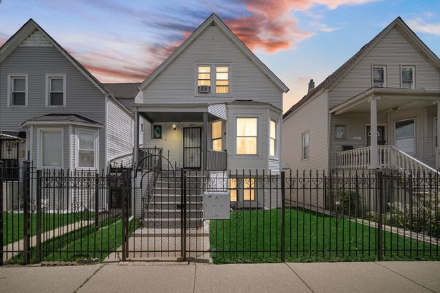2213 N Kildare Avenue, Chicago, IL 60639