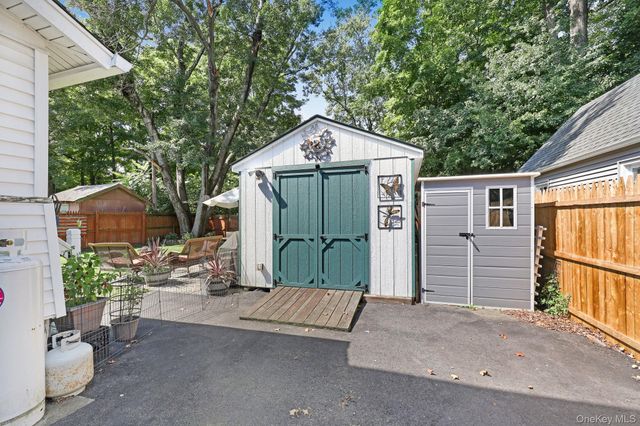 9 Garden Street, Hyde Park, NY 12538