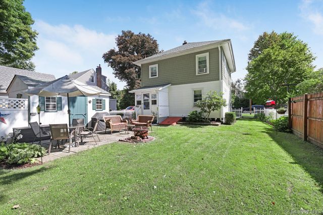 9 Garden Street, Hyde Park, NY 12538