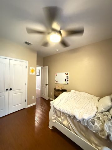 701 Sendero Drive, Arlington, TX 76002