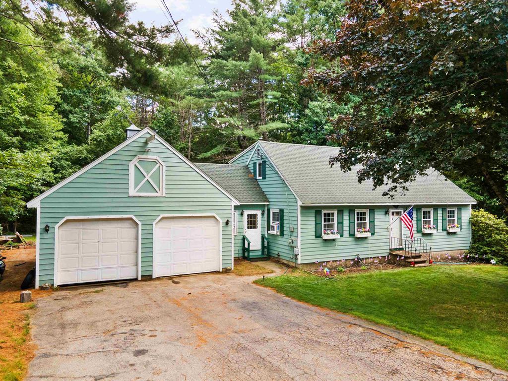 86 Mo-Sett Avenue, Goffstown, NH 03045