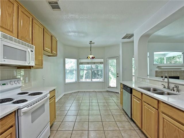 1817 Chasewood DR, Austin, TX 78727
