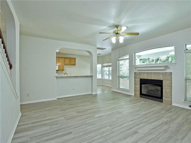 1817 Chasewood DR, Austin, TX 78727