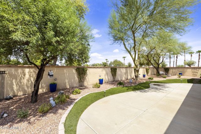 13114 W LOS BANCOS Court, Sun City West, AZ 85375