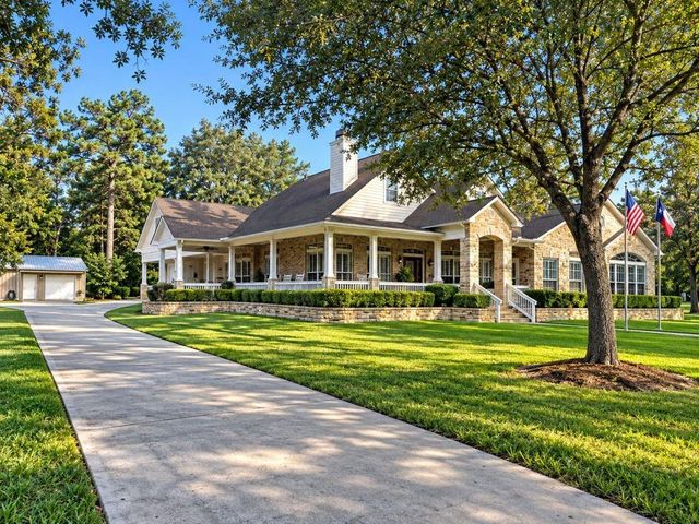 15777 Skeg Drive, Crosby, TX 77532