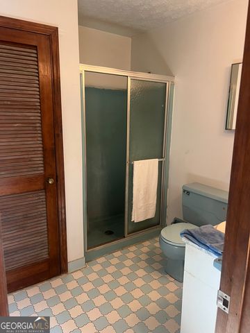 875 Dennis Dr, Forest Park, GA 30297