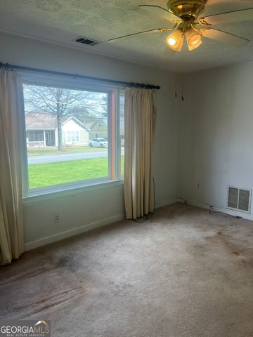 875 Dennis Dr, Forest Park, GA 30297