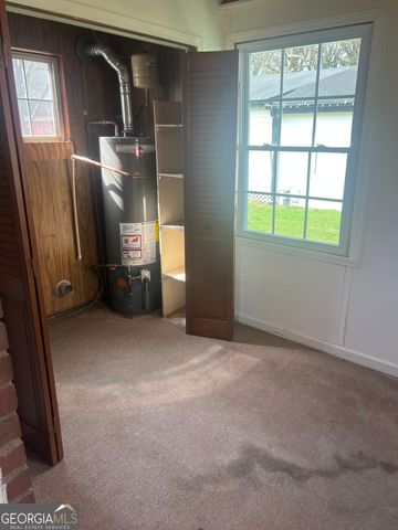 875 Dennis Dr, Forest Park, GA 30297