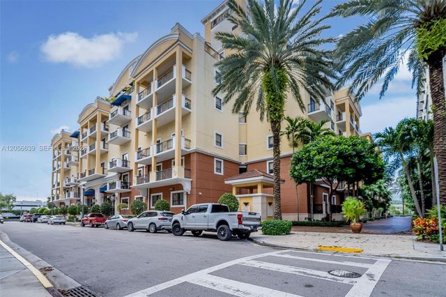 8395 SW 73rd Ave 316, Miami, FL 33143
