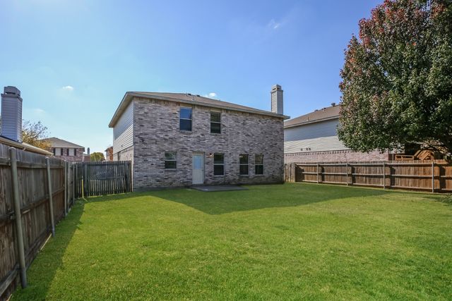 2980 Santa Sabina Drive, Grand Prairie, TX 75052