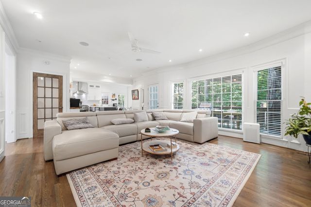 690 Wood Work Way, Roswell, GA 30076