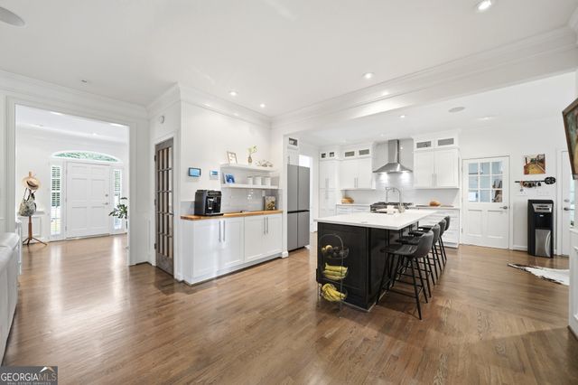 690 Wood Work Way, Roswell, GA 30076