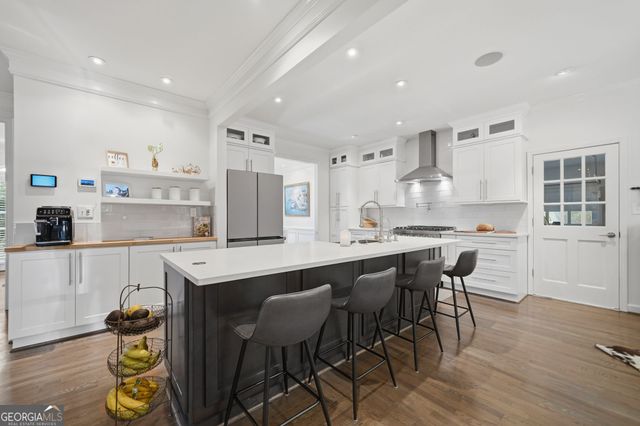 690 Wood Work Way, Roswell, GA 30076