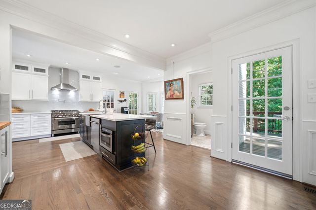 690 Wood Work Way, Roswell, GA 30076