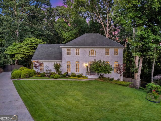 690 Wood Work Way, Roswell, GA 30076