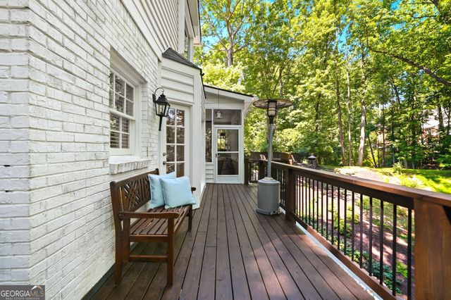 690 Wood Work Way, Roswell, GA 30076