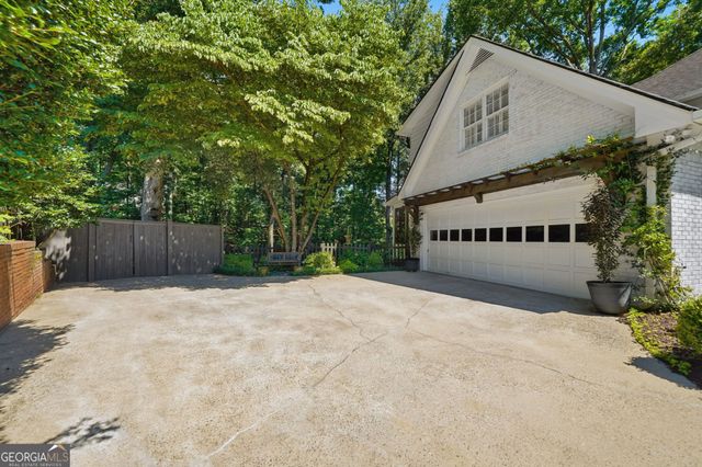 690 Wood Work Way, Roswell, GA 30076