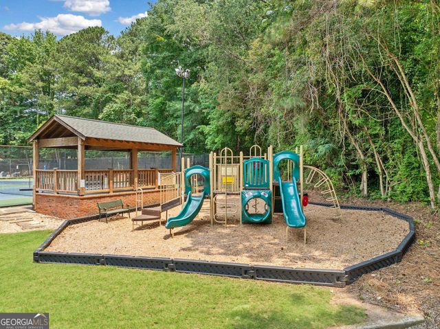 690 Wood Work Way, Roswell, GA 30076