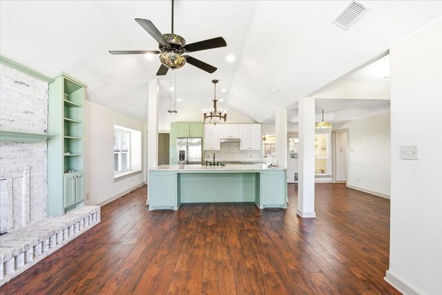 201 Montreal Drive, Hurst, TX 76054