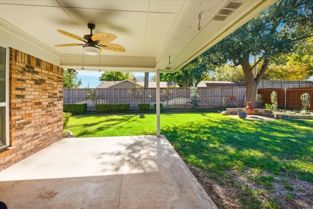 201 Montreal Drive, Hurst, TX 76054