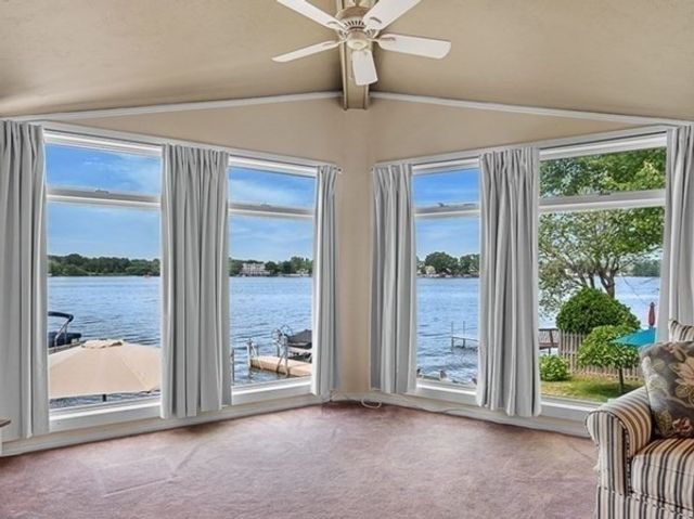 45 Point Pleasant Rd, Webster, MA 01570