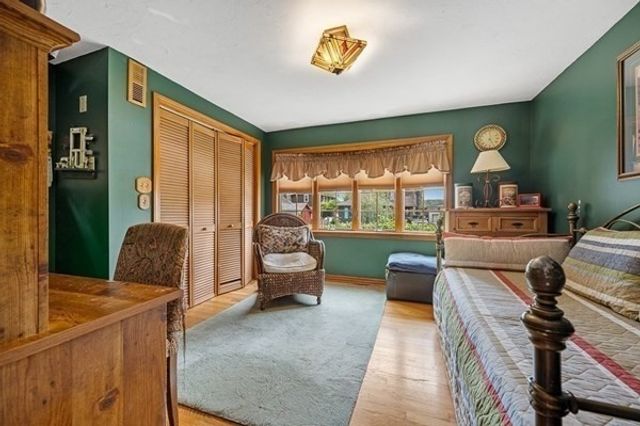 45 Point Pleasant Rd, Webster, MA 01570