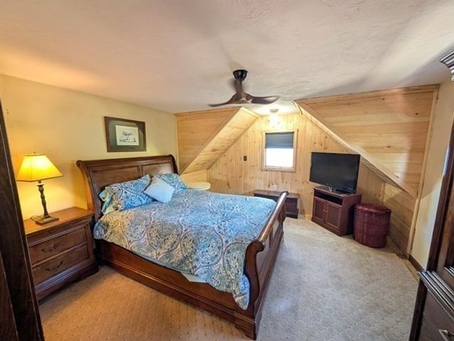 45 Point Pleasant Rd, Webster, MA 01570