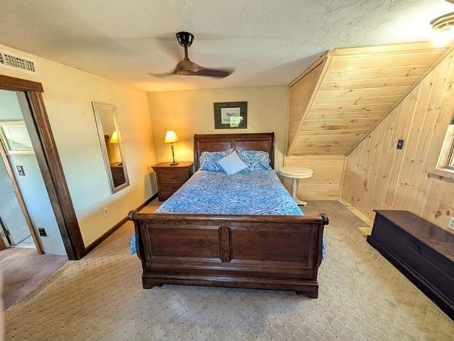45 Point Pleasant Rd, Webster, MA 01570