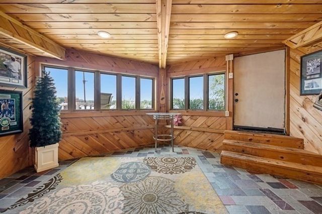 45 Point Pleasant Rd, Webster, MA 01570
