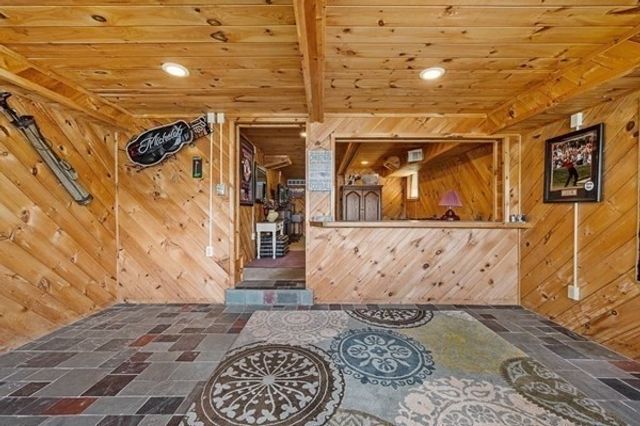 45 Point Pleasant Rd, Webster, MA 01570