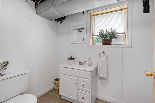 45 Point Pleasant Rd, Webster, MA 01570