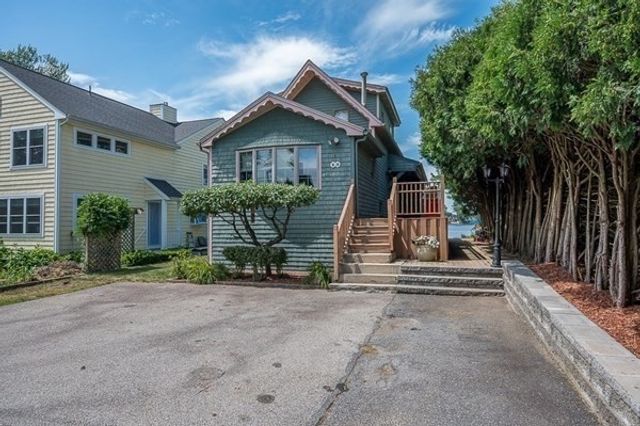 45 Point Pleasant Rd, Webster, MA 01570