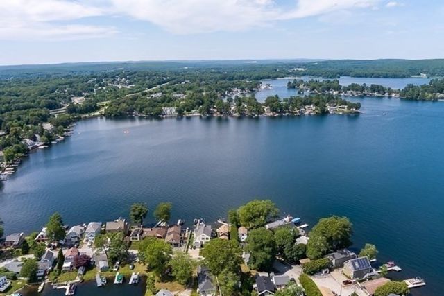45 Point Pleasant Rd, Webster, MA 01570