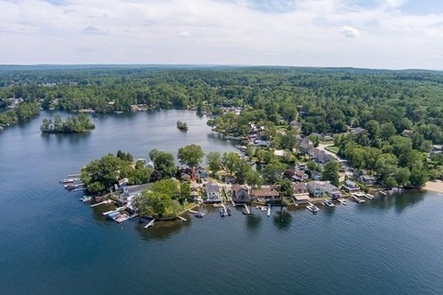 45 Point Pleasant Rd, Webster, MA 01570